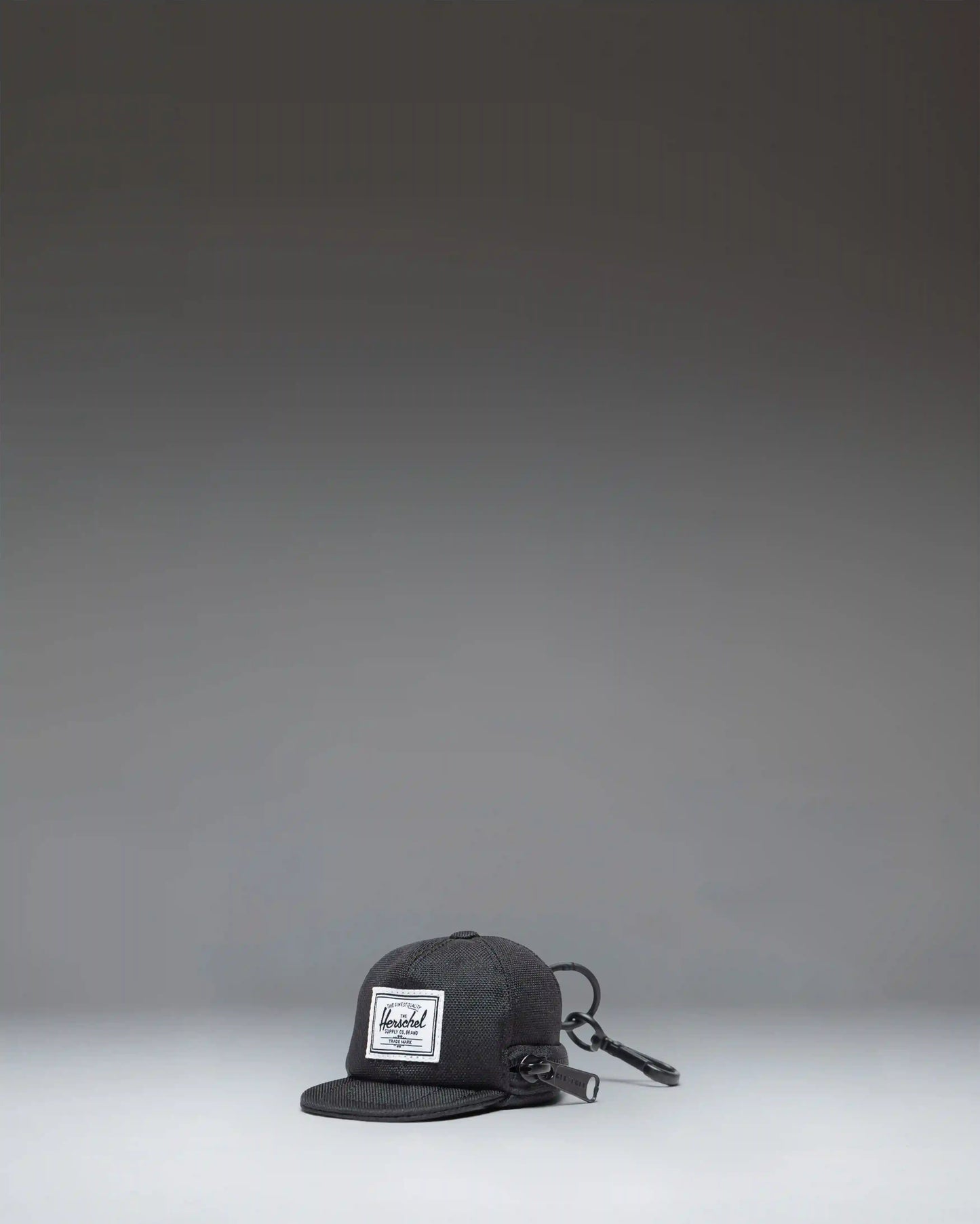 Sylas Classic Cap Bag Charm